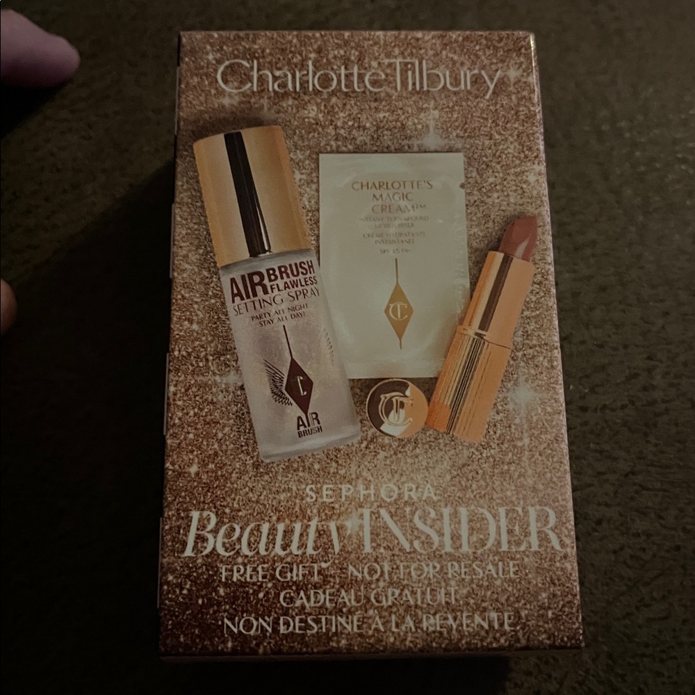 Charlotte Tilbury Bronze & Highlight in medium deep. free beauty insider set - Picture 6 of 6